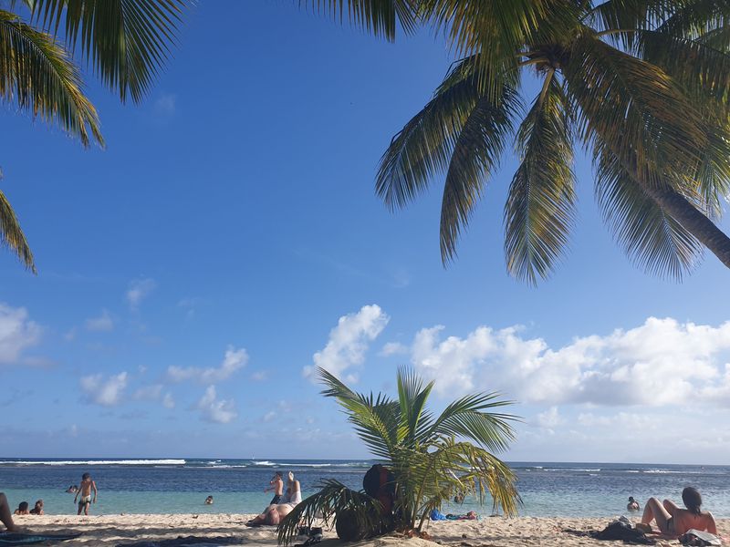 plage-de-la-caravelle_6